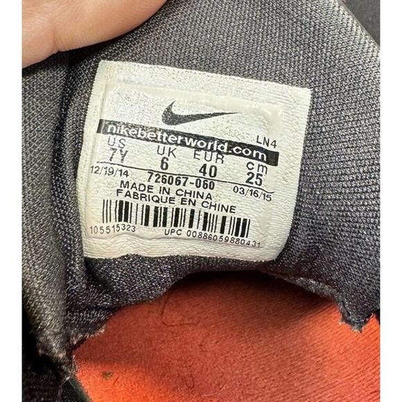 Nike Boys Kobe 10 726067-060 Black Running Shoes Sneakers Size 7Y - Size 8.5 W - Picture 8 of 9